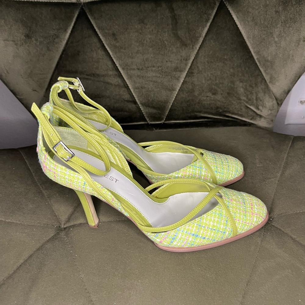 Nine West - Picture 2 of 4